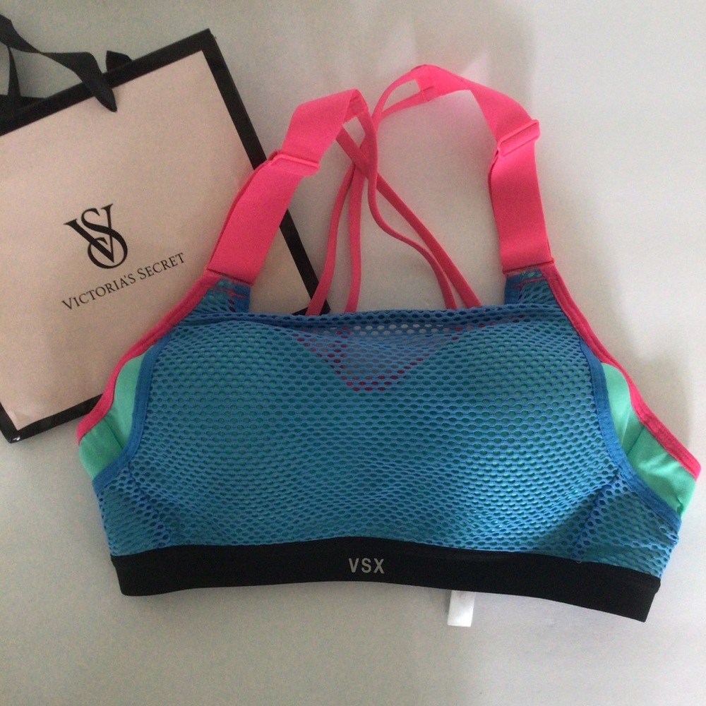 VICTORIAS SECRET VSX MEDIUM SUPPORT SPORTS BRA 32B. NWOT